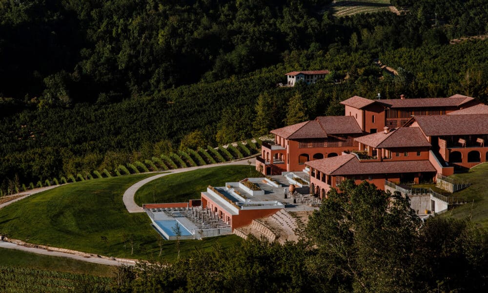 Casa di Langa: Nachhaltige 5-Sterne-Eleganz in Piemont mit Trüffelsuche, Kunst und Weinschule