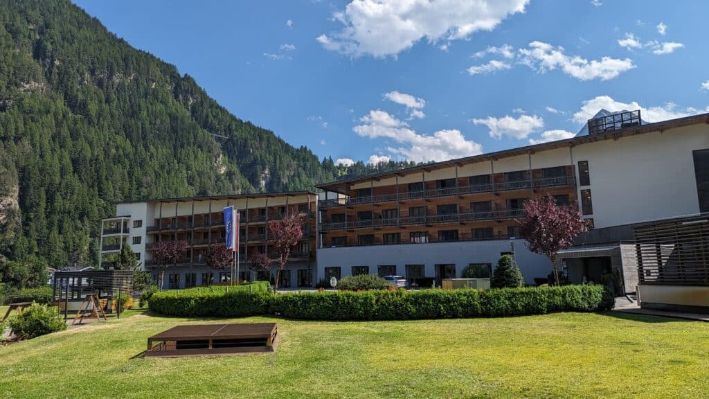 Außenansicht des Aqua Dome Hotels in Tirol