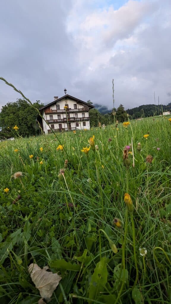 Von der Grossstadthektik ins Bergparadies: Ein Kurztrip per Zug ins Alpbachtal