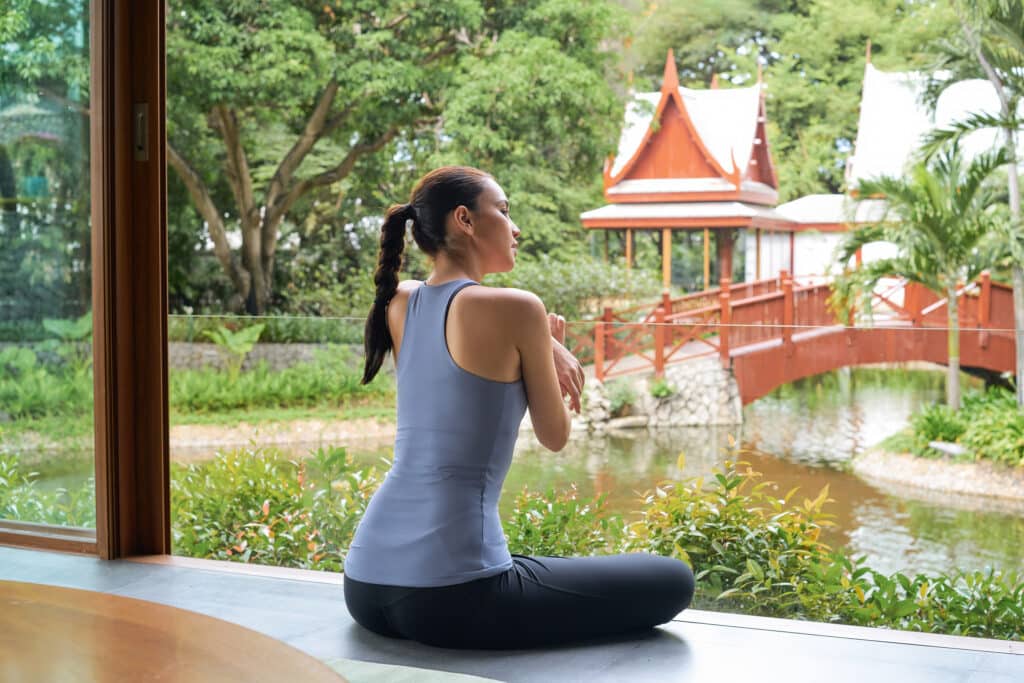 Yoga am See im Chiva-Som International Health Resort © Chiva Som International