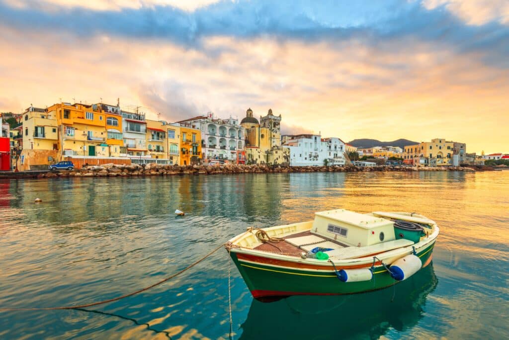 Geheimtipps Mittelmeer: Die ultimativen 10 Luxus-Destinationen abseits der Touristenpfade