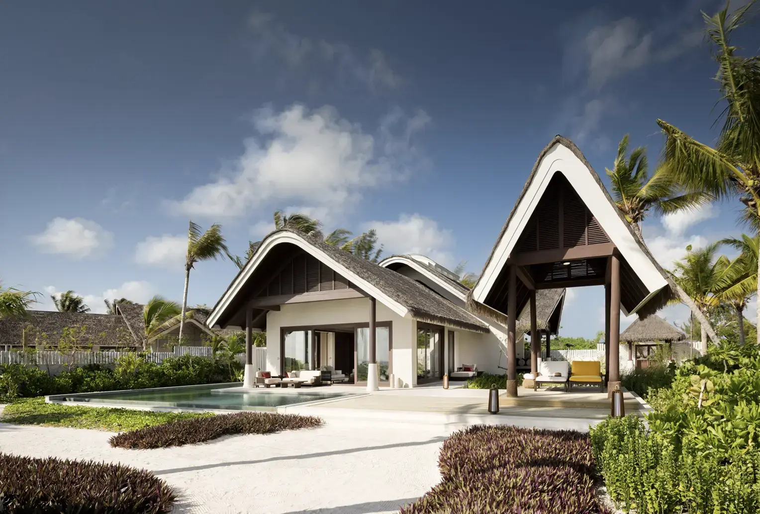 Grosszügige Strandresidenzen im South Malé Atoll: Das Ultra-Luxusresort Don Maaga eröffnet im Frühjahr 2027. (Quelle: SIX & SIX PRIVATE ISLANDS)