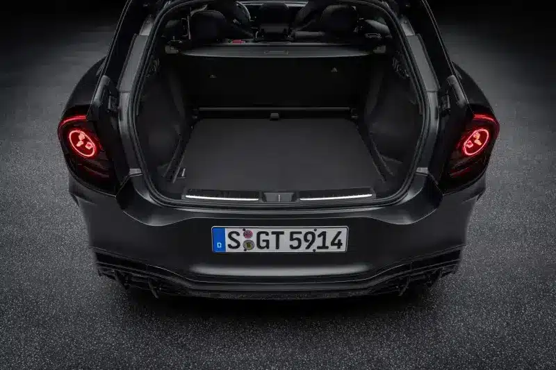 Mercedes-AMG GT SUV: Neuer High-Performance Elektro-SUV aus Affalterbach Kofferraum des Mercedes-AMG GT SUV mit 607 Litern Volumen